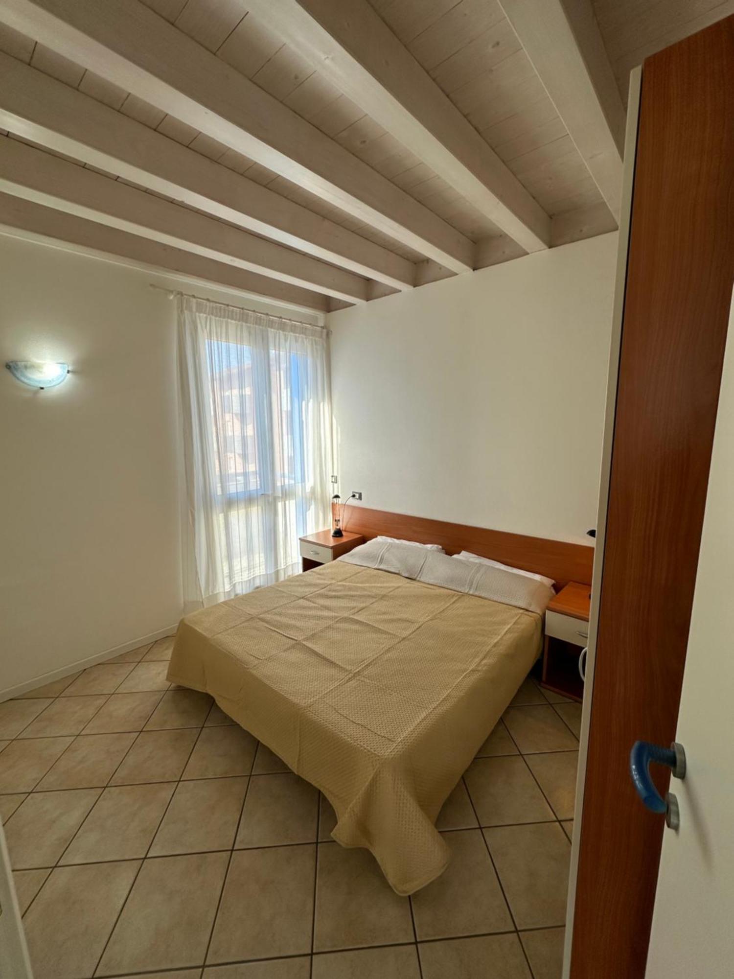 Residence Stefania Attici Su 2 Livelli - Agenzia Cocal Caorle Bagian luar foto